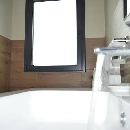 Dimora Dell' Etna Luxe Bed & Breakfast 2*