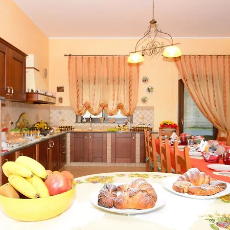 Dimora Dell' Etna Luxe Bed & Breakfast 2*