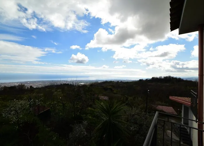 Bed & Breakfast Dimora Dell' Etna 4*