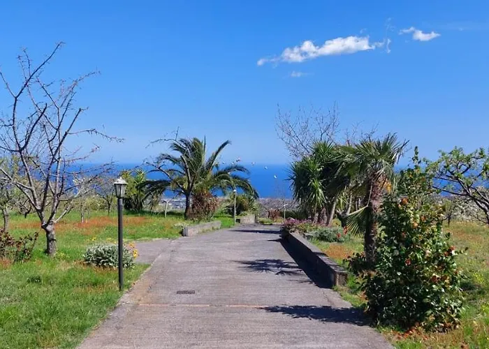 Dimora Dell' Etna Bed & Breakfast